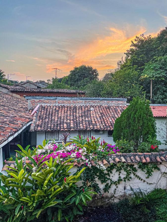 Hotel Casa 1800 Suchitoto Boutique Esterno foto